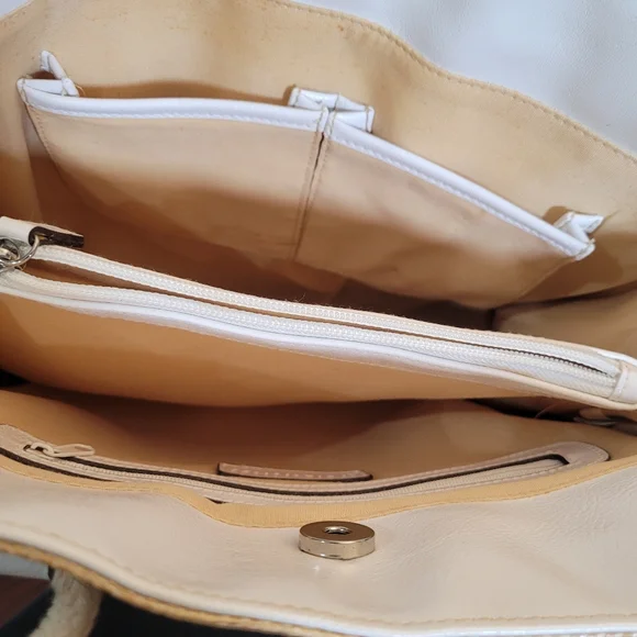 Woven Y2K Beige Tote with Pink Floral Embroidery by Relativity. - Picture 9 of 9